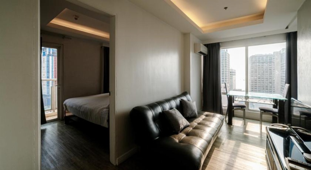 Regency Grand Suites Image 11