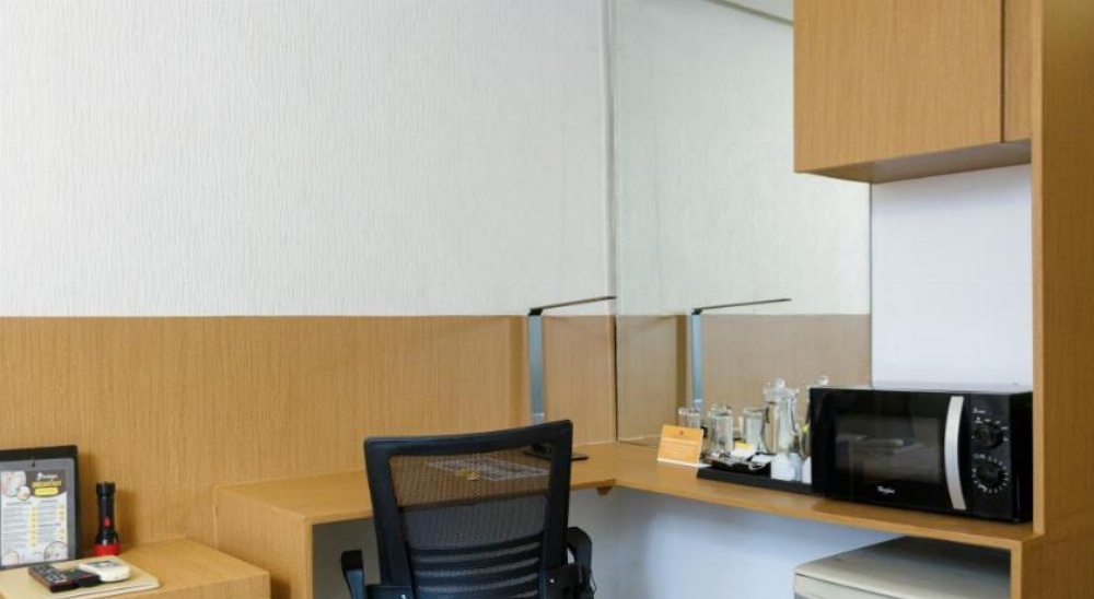 Regency Grand Suites Image 32