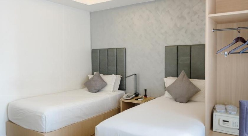 Regency Grand Suites Image 40